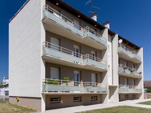 Appartement à louer 737 € 3 pièces 2 chambres 64 m² 2ème étage Blanches Fleurs Beaune 21200