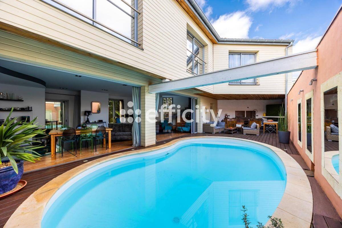 Maison à vendre, 187m², MERIGNAC