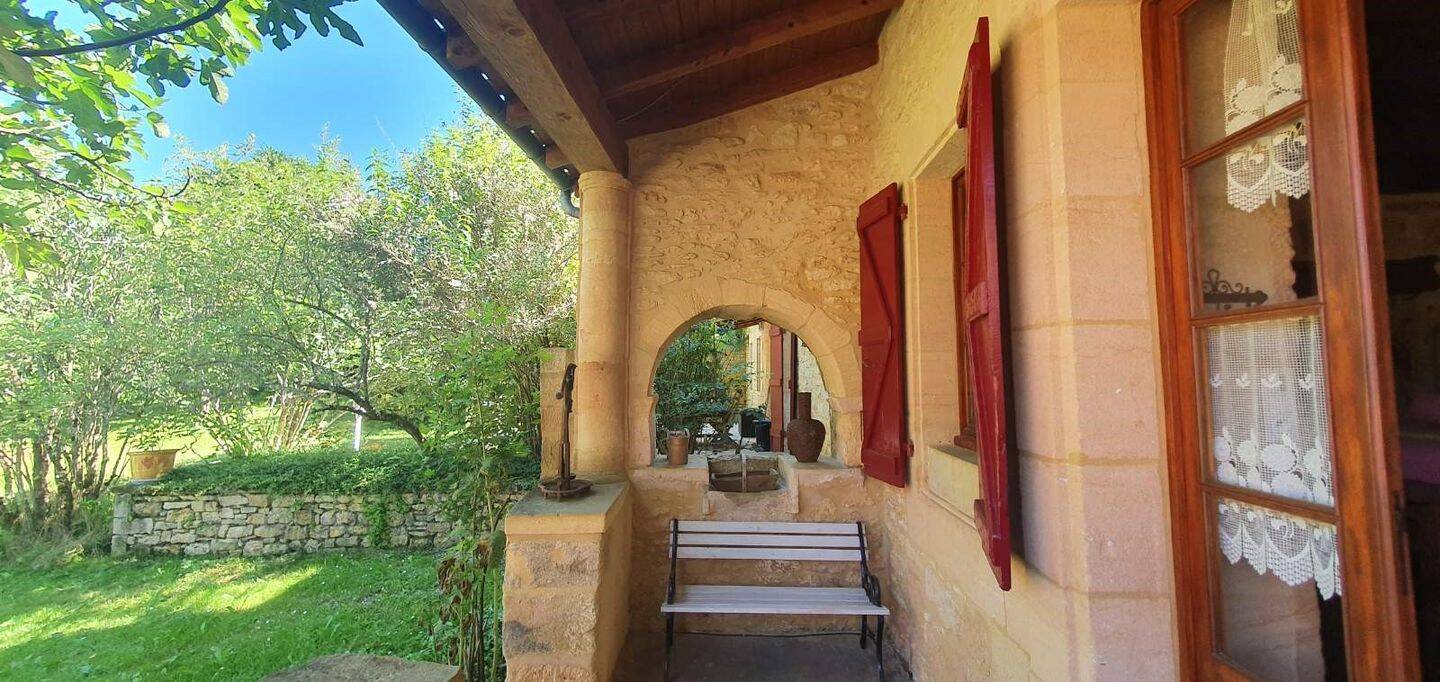 Maison à vendre, 550m², LES EYZIES DE TAYAC SIREUIL