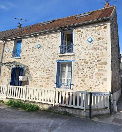 Maison à louer 1 240 € 4 pièces 3 chambres 86 m² Vert-le-Petit 91710
