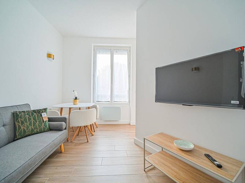 Maison à louer, 29m², PARIS 18E