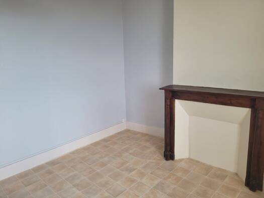 Appartement à louer 450 € 2 pièces 1 chambre 53,1 m² 2ème étage Eauze 32800