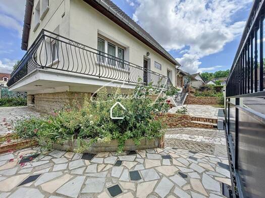 Maison à vendre 499 000 € 6 pièces 4 chambres 135 m² 415 m² de terrain Les Fontaines Franconville 95130