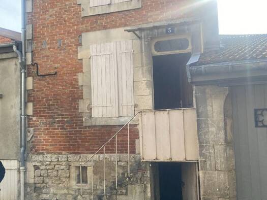 Maison à vendre 13 600 € 2 pièces 1 chambre 30 m² Eurville-Bienville 52410