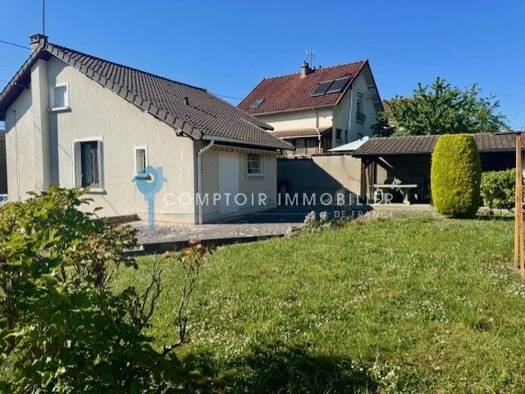 Maison de plain-pied à vendre 200 000 € 3 pièces 1 chambre 61,4 m² 542 m² de terrain Corbeil-Essonnes 91100