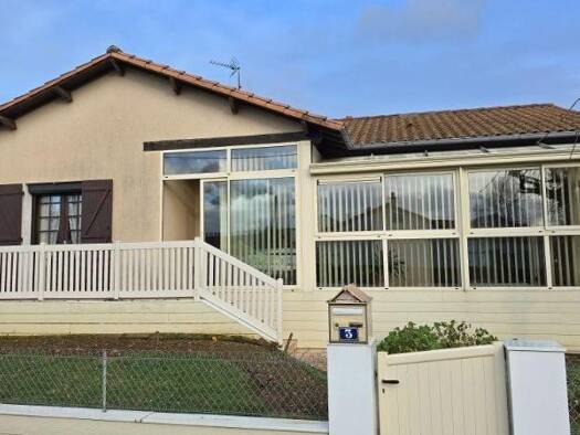 Maison à vendre 126 700 € 5 pièces 3 chambres 87 m² 556 m² de terrain Sauzé-entre-Bois 79190