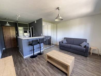 Appartement à louer 395 € 1 pièce 26 m² Étage 3/5 Centre Ville Vierzon 18100