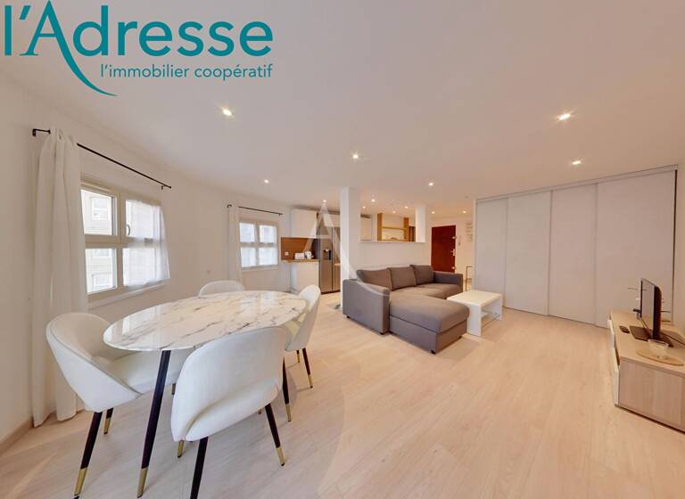Appartement à vendre 180 000 € 2 pièces 1<br/>chambre 54 m²<br/>superficie 2/5<br/>étage Pvé Neuf-Mont d'Est Noisy le Grand 93160