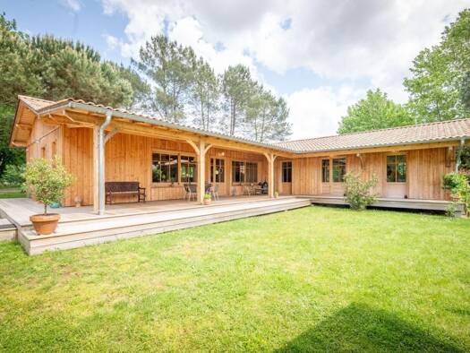 Maison à vendre 1 500 000 € 4 pièces 3 chambres 165 m² 1 897 m² de terrain Magescq 40140