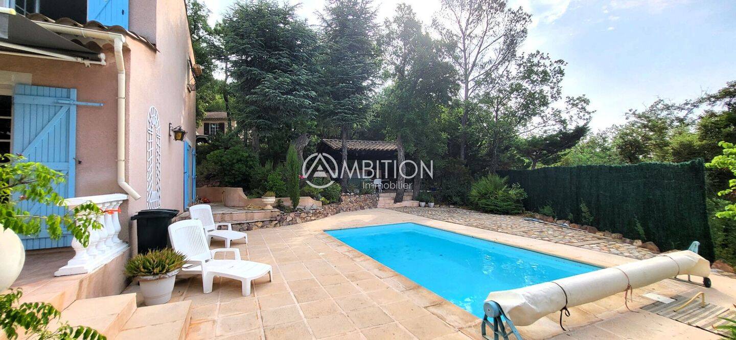 Maison à vendre, 128m², BAGNOLS EN FORET