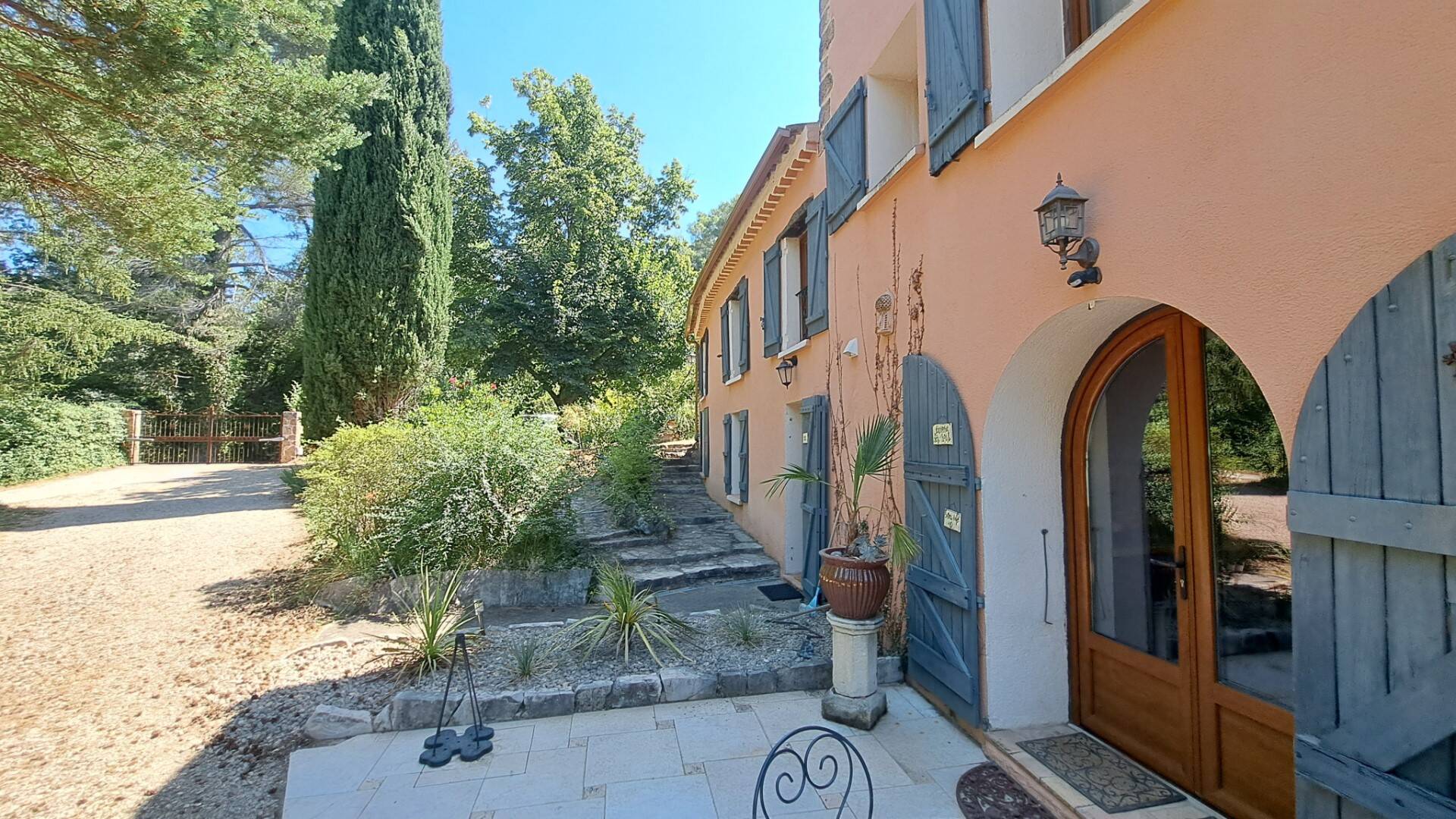 Maison à vendre, 450m², VILLECROZE