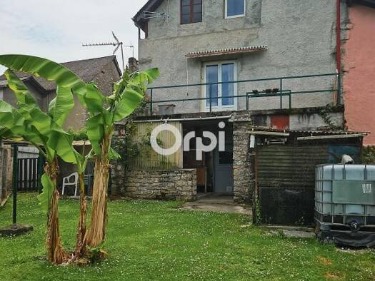 Maison de ville à vendre 150 000 € 6 pièces 5 chambres 270 m² 387 m² de terrain Sainte Croix Oloron-Sainte-Marie 64400