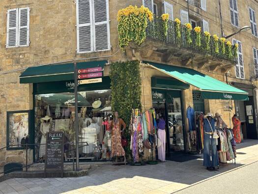 Boutique à vendre 250 000 € 3 pièces Secteur Sauvegarde Sarlat-la-Canéda 24200