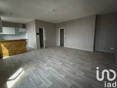 Appartement à louer 690 € 3 pièces 2 chambres 76 m² Étage 1/2 Saint-Laurent-de-Chamousset 69930
