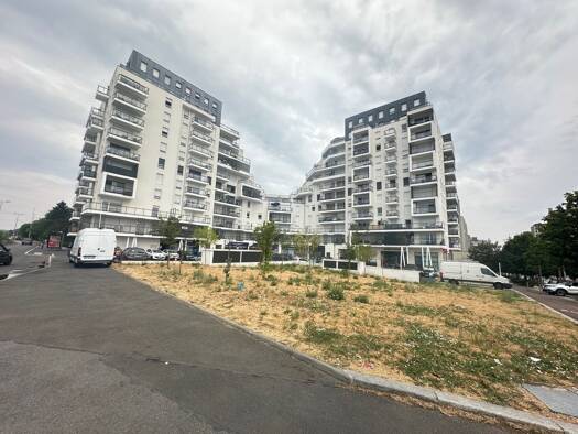 Appartement à vendre 160 000 € 2 pièces 1 chambre 45,12 m² Étage 3/9 Sarcelles 95200