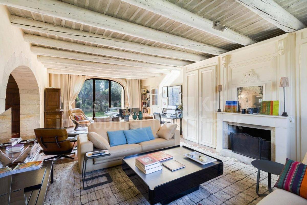 Maison à vendre, 450m², EYGALIERES