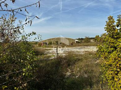 Espace industriel à vendre 320 000 € 30 000 m² de terrain Baugy 60113