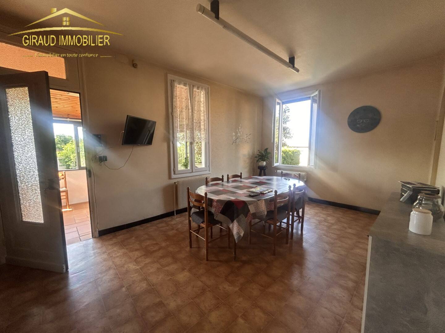 Maison à vendre, 119m², SAINT HILAIRE SOUS CHARLIEU