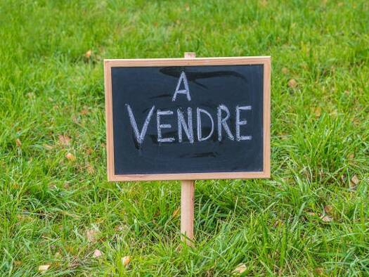 Terrain constructible viabilisé à vendre 119 500 € 340 m² de terrain Pleurtuit 35730