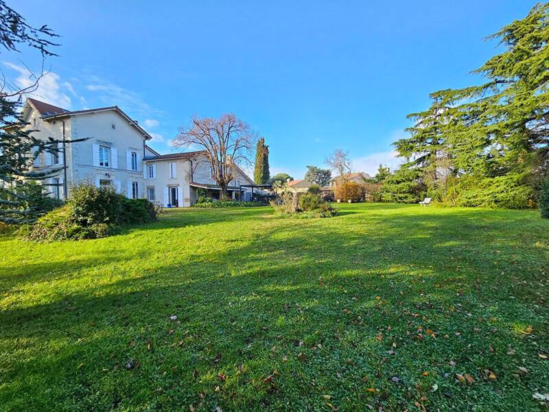 Maison à vendre, 385m², ROMANS SUR ISERE