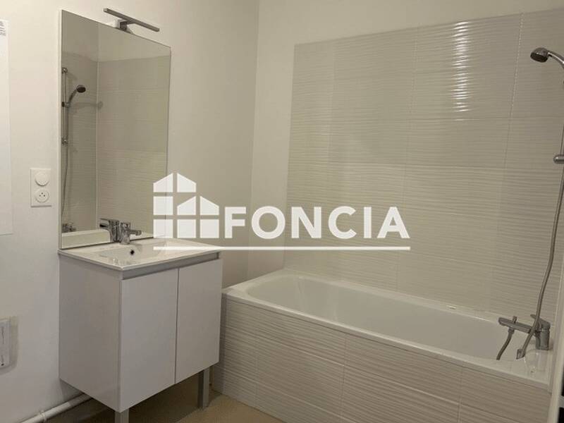 Maison à louer, 82m², COLOMBELLES