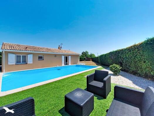 Maison de plain-pied à vendre 363 000 € 4 pièces 3 chambres 90 m² 1 025 m² de terrain Castelnau-de-Médoc 33480