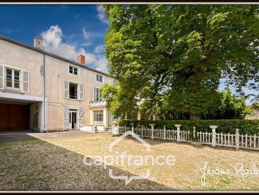 Maison à vendre 255 000 € 11 pièces 4 chambres 305 m² 1 216 m² de terrain Neuville-de-Poitou 86170