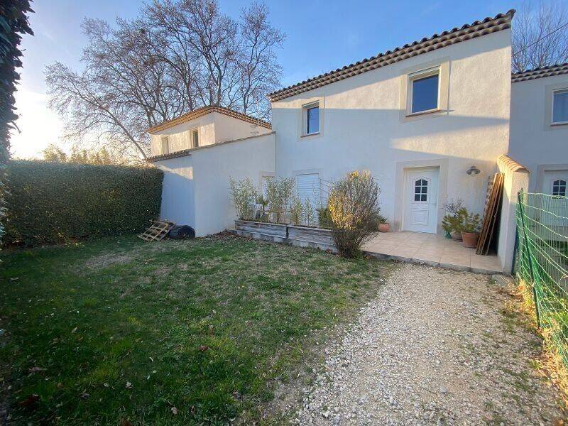 Maison à louer, 72m², PELISSANNE