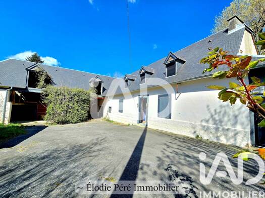 Maison de plain-pied à vendre 415 000 € 5 pièces 4 chambres 175 m² 9 995 m² de terrain Secteur Hameaux Bagnères-de-Bigorre 65200