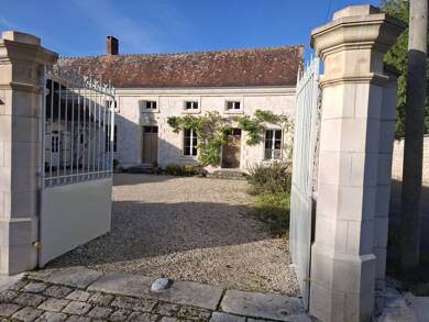 Maison de ville à vendre 695 000 € 15 pièces 12 chambres 450 m² 6 765 m² de terrain Yzeures sur Creuse 37290