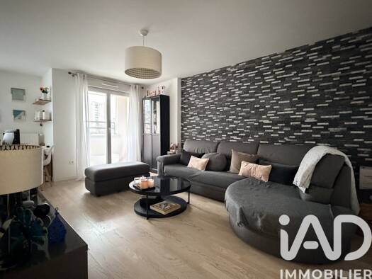 Appartement à vendre 220 000 € 3 pièces 2 chambres 61,64 m² Étage 1/5 Robert Schumann Neuilly-sur-Marne 93330