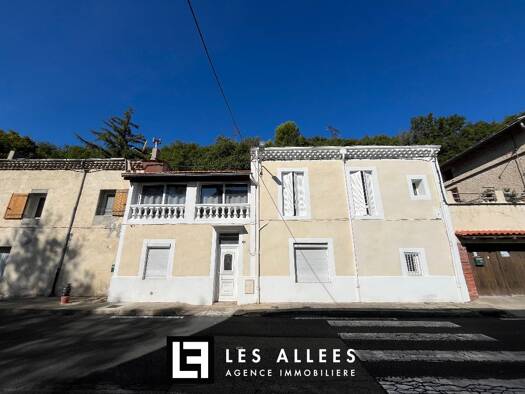 Maison à vendre 109 000 € 3 pièces 2 chambres 71 m² Le Teil 07400