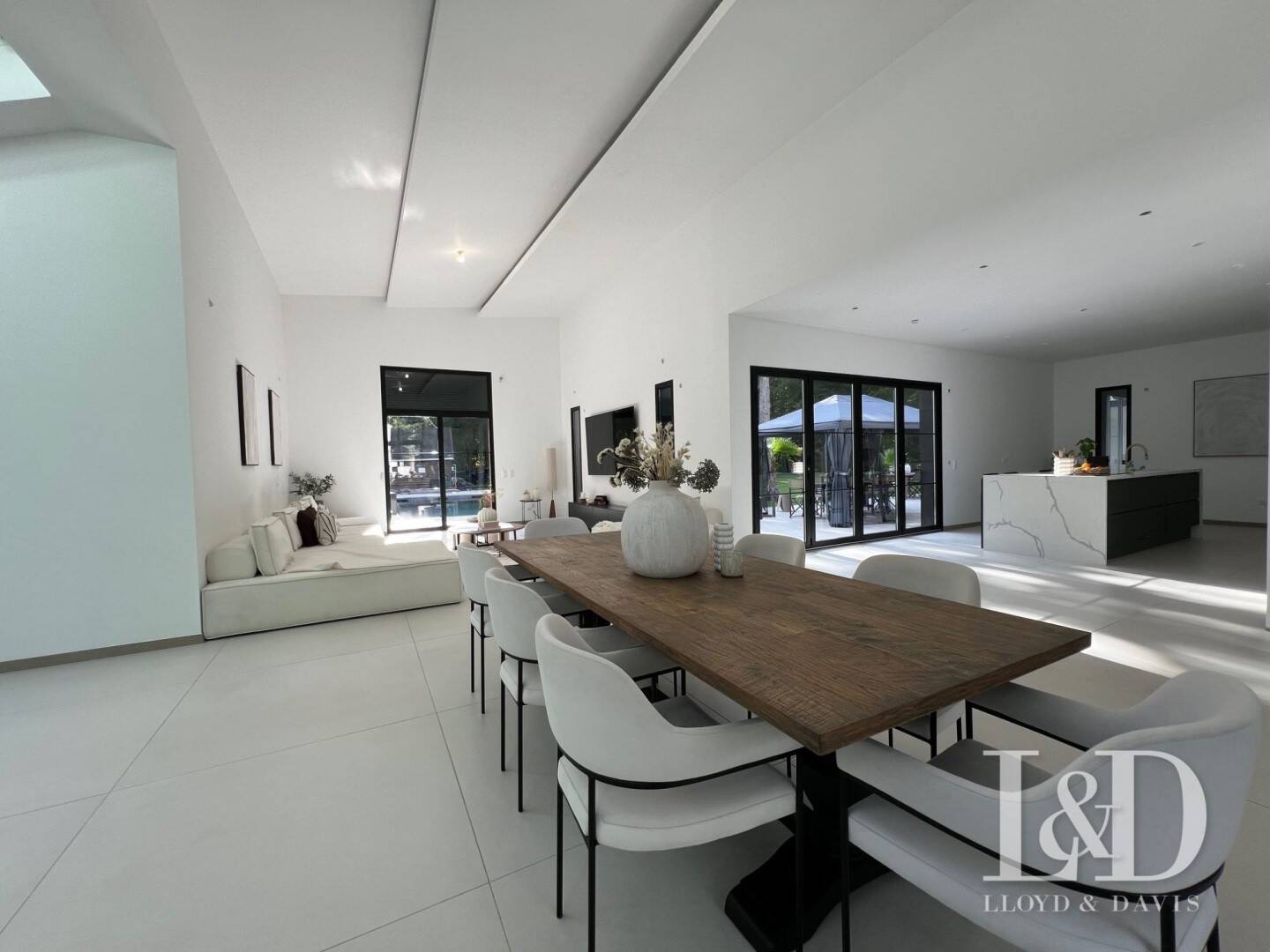 Maison à vendre, 400m², ROISSY EN FRANCE
