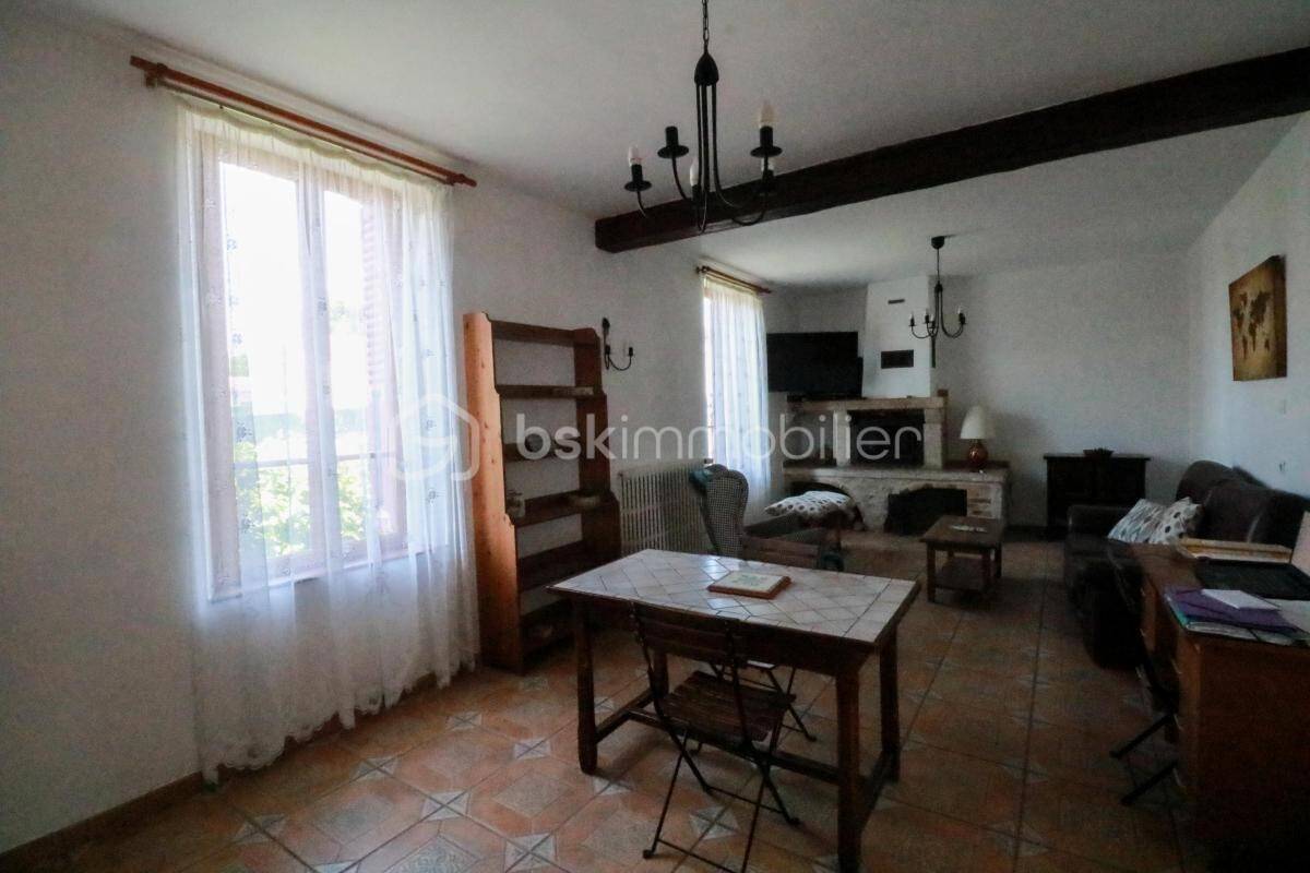 Maison à vendre, 83m², CORQUILLEROY