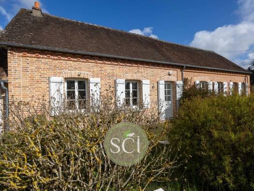 Maison de plain-pied à vendre 169 600 € 5 pièces 3 chambres 1 483 m² 1 483 m² de terrain Chaon 41600