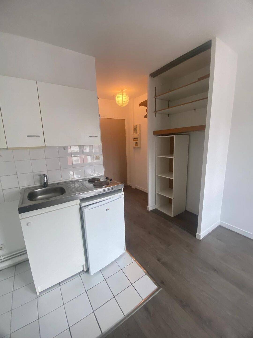 Maison à louer, 16m², COURBEVOIE