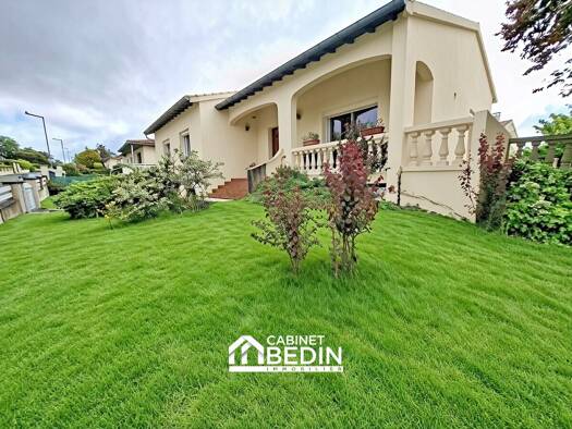 Maison de plain-pied à vendre 370 000 € 4 pièces 3 chambres 97 m² 606 m² de terrain Est Saint-Jean 31240