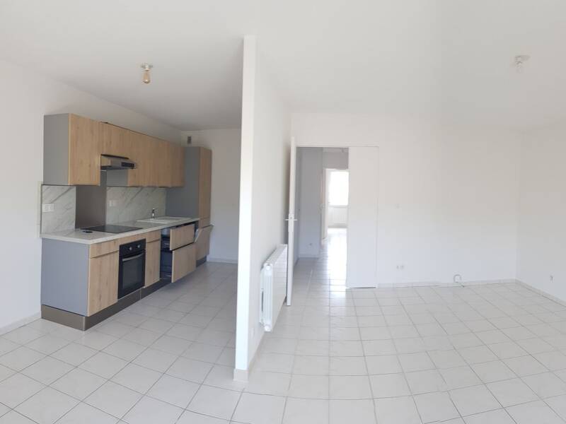 Maison à louer, 70m², PELISSANNE