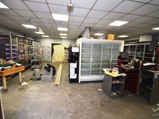 Local commercial à louer 2 490 € Meulan Limay 78520