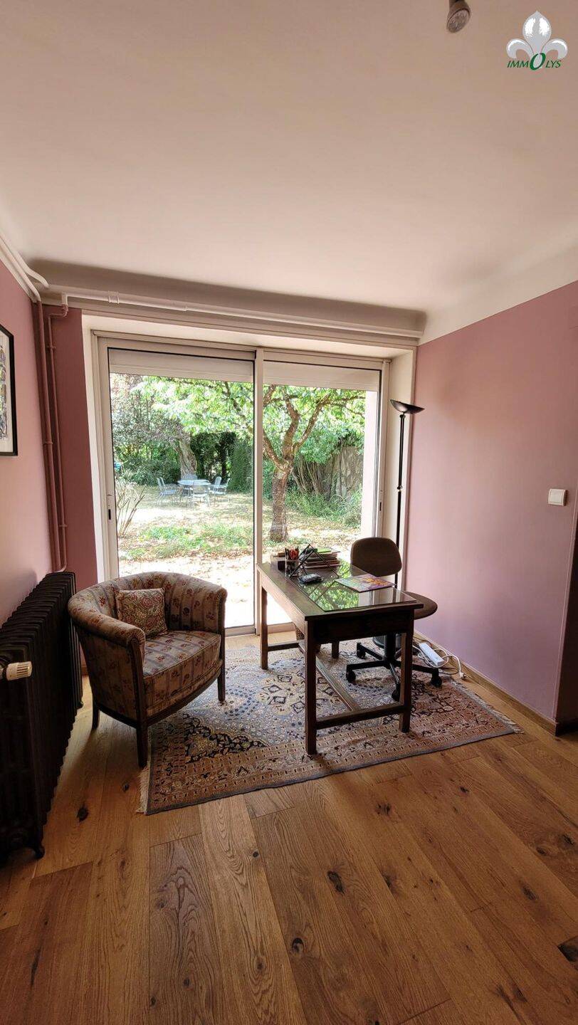Maison 6 pièces — 9