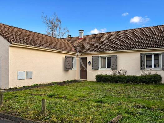 Maison de plain-pied à vendre 453 900 € 6 pièces 4 chambres 120 m² 503 m² de terrain Sablons-Ombrages-Moissons Vauréal 95490