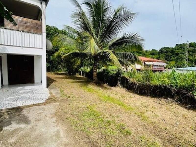 Maison à louer, 53m², LES ABYMES