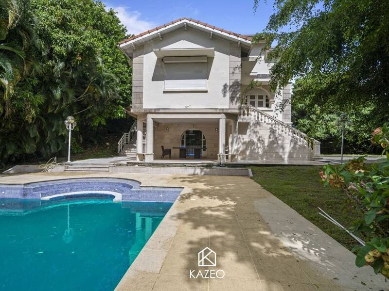 Maison à vendre, 300m², FORT DE FRANCE