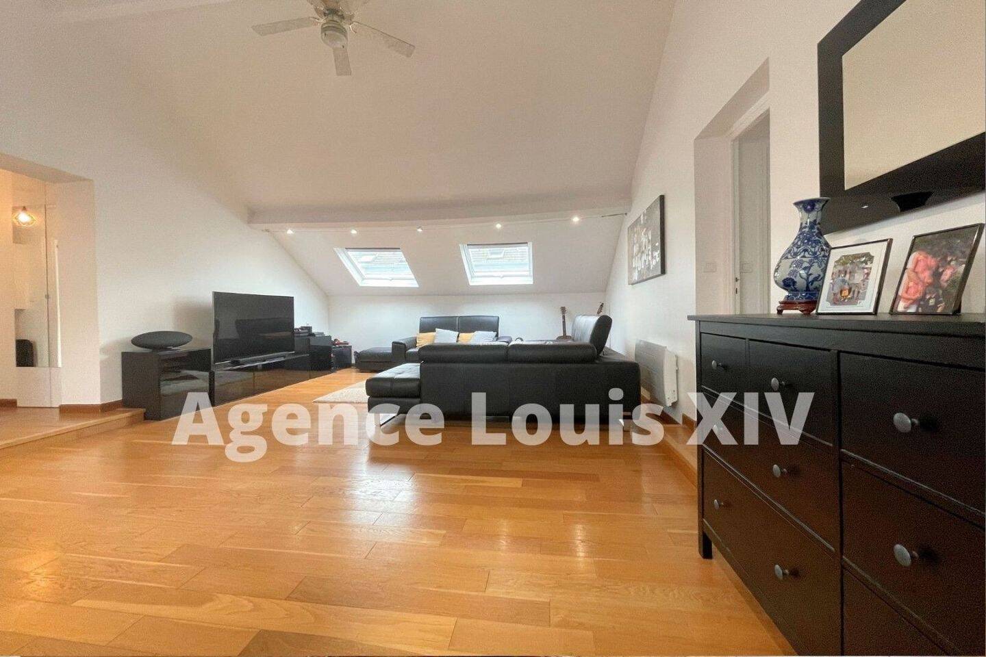 Maison à louer, 105m², VERSAILLES