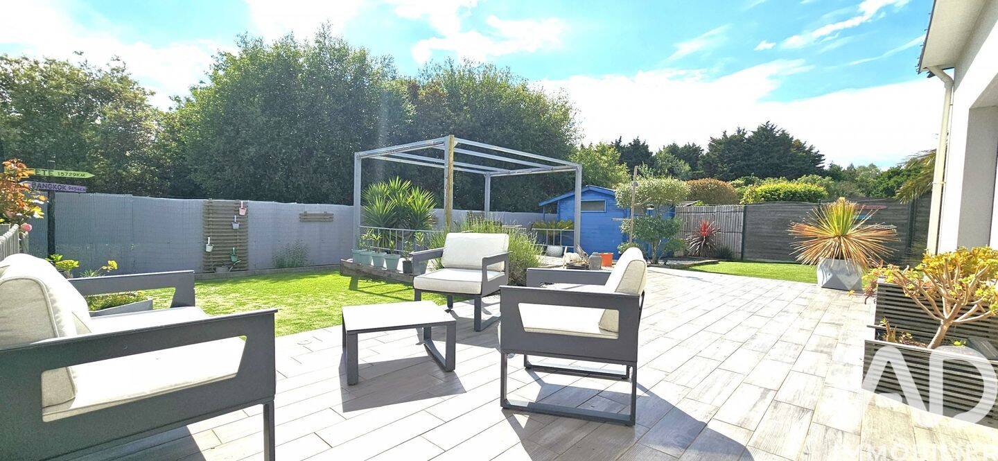 Maison à vendre, 141m², LA TURBALLE