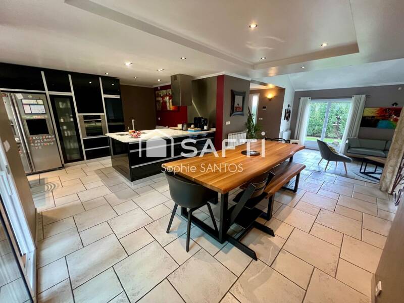 Maison à vendre, 185m², NEUILLY PLAISANCE