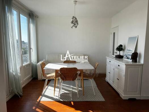 Appartement à vendre 188 000 € 3 pièces 2 chambres 60,8 m² 13ème étage Chalâtres Nantes 44000