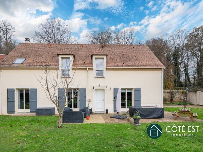 Maison à vendre, 156m², JOSSIGNY