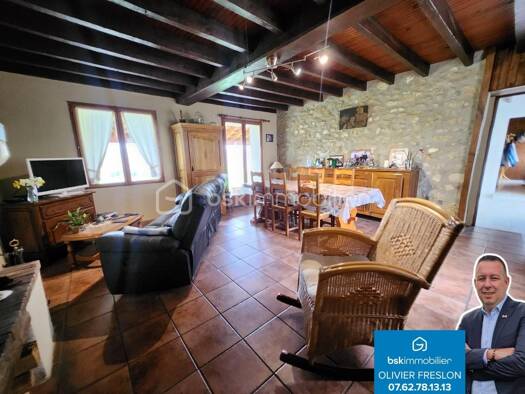 Ferme à vendre 159 000 € 5 pièces 4 chambres 131 m² 2 892 m² de terrain Saint-Léger-le-Petit 18140