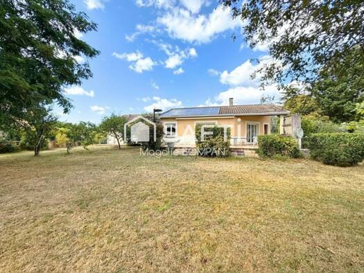 Maison à vendre 449 500 € 5 pièces 3 chambres 122 m² 1 180 m² de terrain Saint-Aubin-de-Médoc 33160